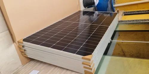 Sistema de energia solar on-grid instalado em Vila São Luís - Duque de Caxias - RJ (foto 2 de 2)