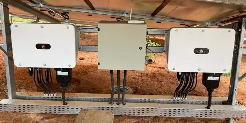 Sistema de energia solar on-grid instalado em Itaperuna - RJ (foto 2 de 3)